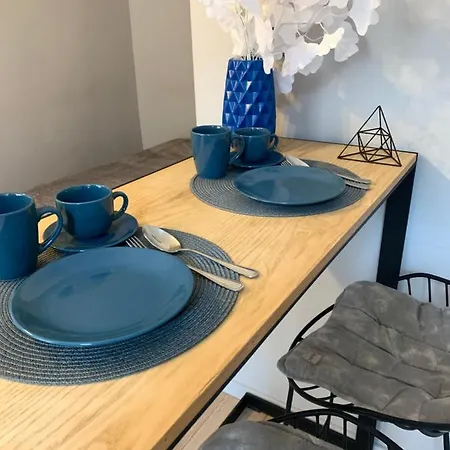 центр. оперний театр. студія Daire *